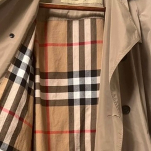 Burberry Trench - Picture 4 of 5